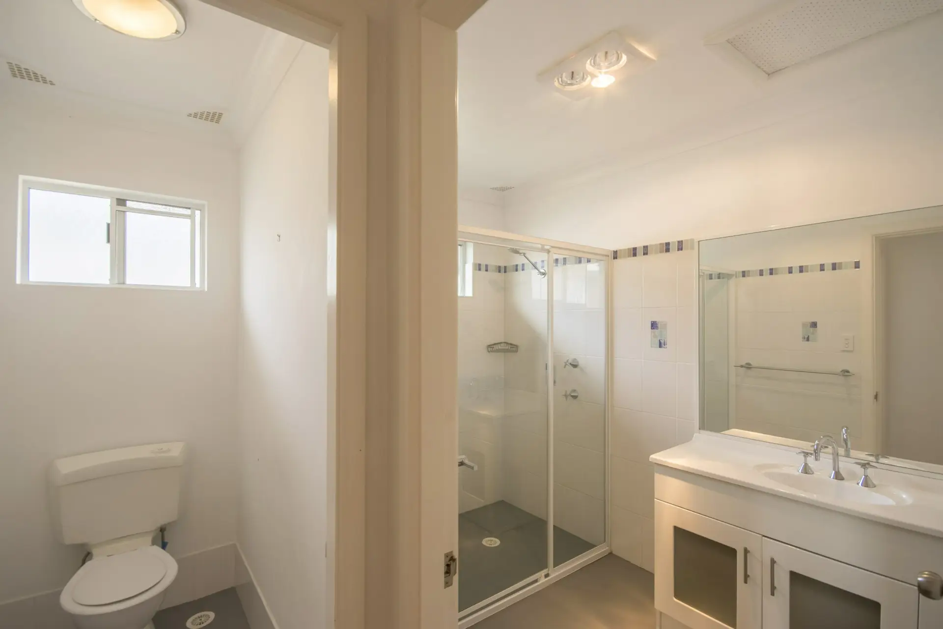 11227043_4_propertyphoto_170323_062024-w5162-h3441