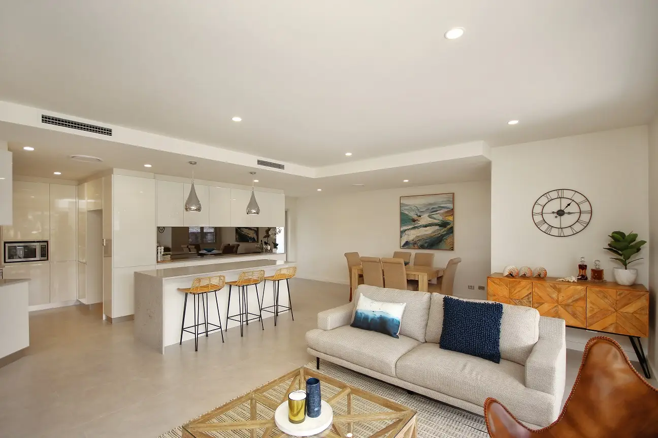 2012951472_5_propertyphoto_170321_052048-w1296-h864