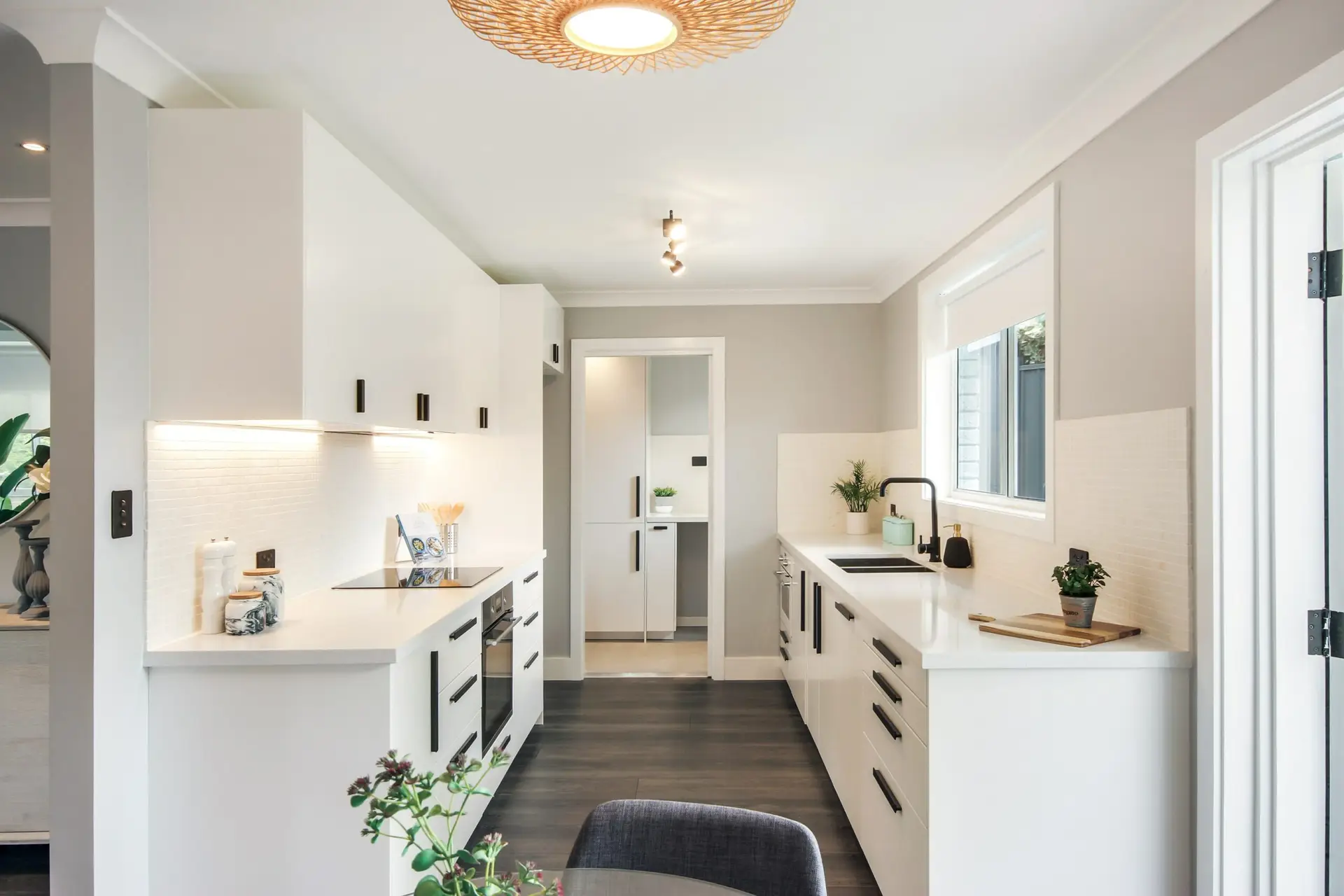 2014095588_2_propertyphoto_180111_115014-w5184-h3456
