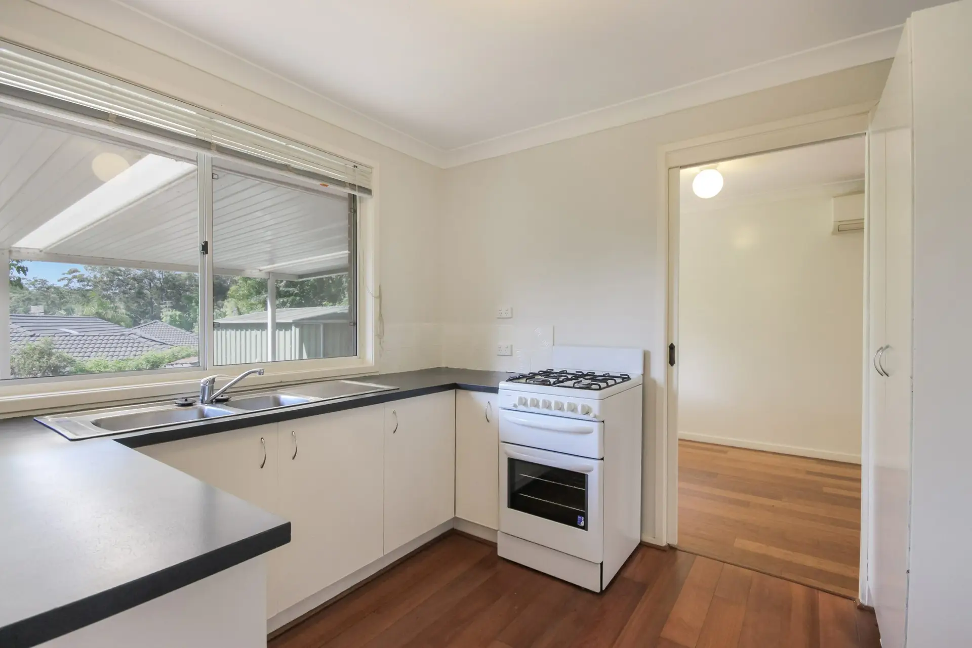 w5221-h3483-10937469_1_propertyphoto_161212_110524
