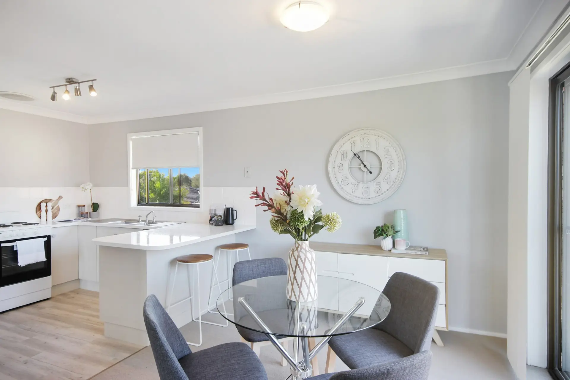 2014304417_3_propertyphoto_180411_114007-w5184-h3456